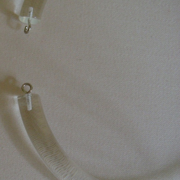 Judith Hendler Clear Lucite Collar Necklace - Picture 12 of 16